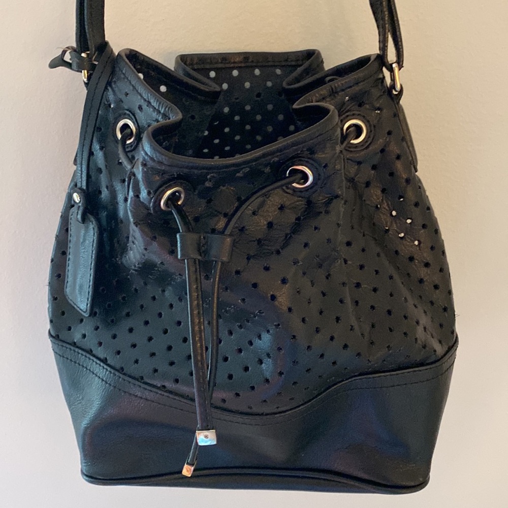 Banana Republic Black Leather Bucket Handbag ~ Gorgeous